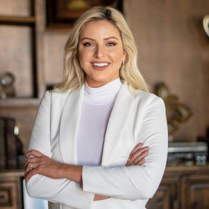 Meet your Posher, Madison